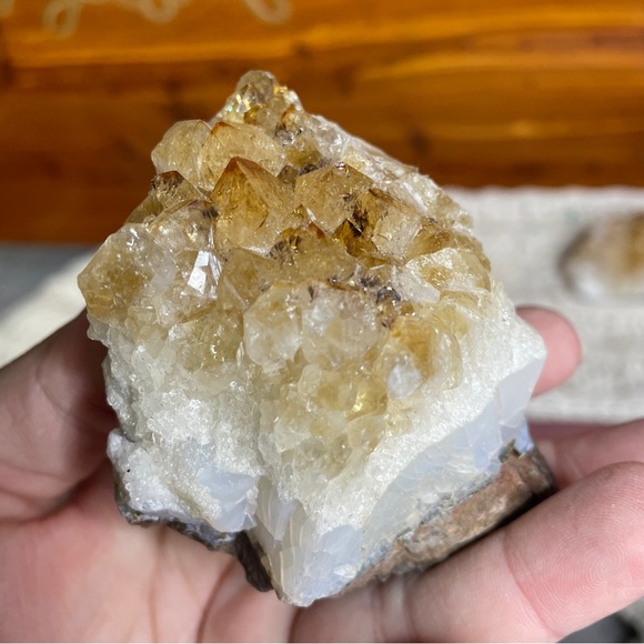 Citrine and amethyst crystal clusters - Picture 12 of 15